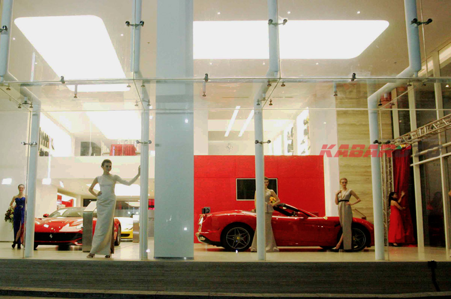 Penampilan Showroom Ferarri di Jl TB Simatupang, Cilandak, Jakarta Selatan (foto: Venansius Fortunatus\KabarOto)