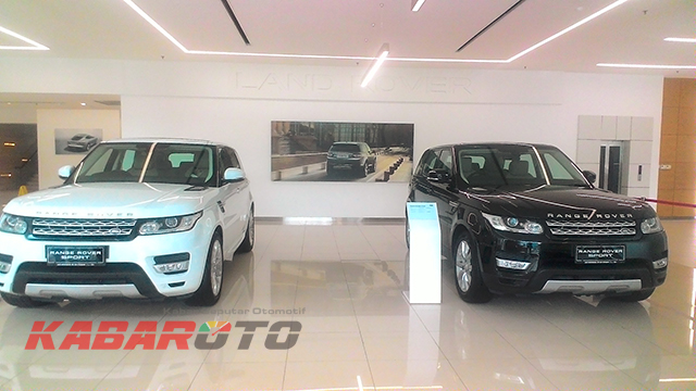 Range Rover di Showroom Jaguar-Land Rover, Jakarta Selatan ( Foto : Bimo Hariyadi/KabarOto)