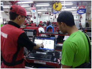 Yamaha Diagnostic Tool Versi 3.0 Dikenalkan di IMOS 2016 (Foto: Yamaha Indonesia)