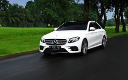  Test Drive - Mercedes-Benz E 300 AMG Line