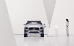 Mobil Baru Volvo Dilengkapi Aplikasi Navigasi Waze
