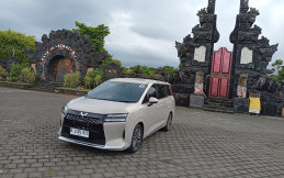 Pilihan Mobil Hybrid HEV dan PHEV 2025