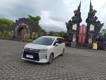 Pilihan Mobil Hybrid HEV dan PHEV 2025