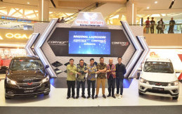 Dua MPV Baru Wuling Resmi Mendarat di Kota Surabaya