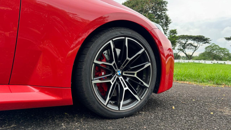 Mengenal Cara Kerja Fitur Auto Brake System, Cegah Risiko Tabrkan Pada Mobil