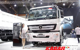 Jajaran Truk Terbaru Mercedes-Benz Dilengkapi Fitur Keselamatan Modern