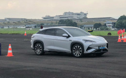 10 Mobil Terlaris April 2025, Penjualan BYD Sealion 7 Langsung Meroket