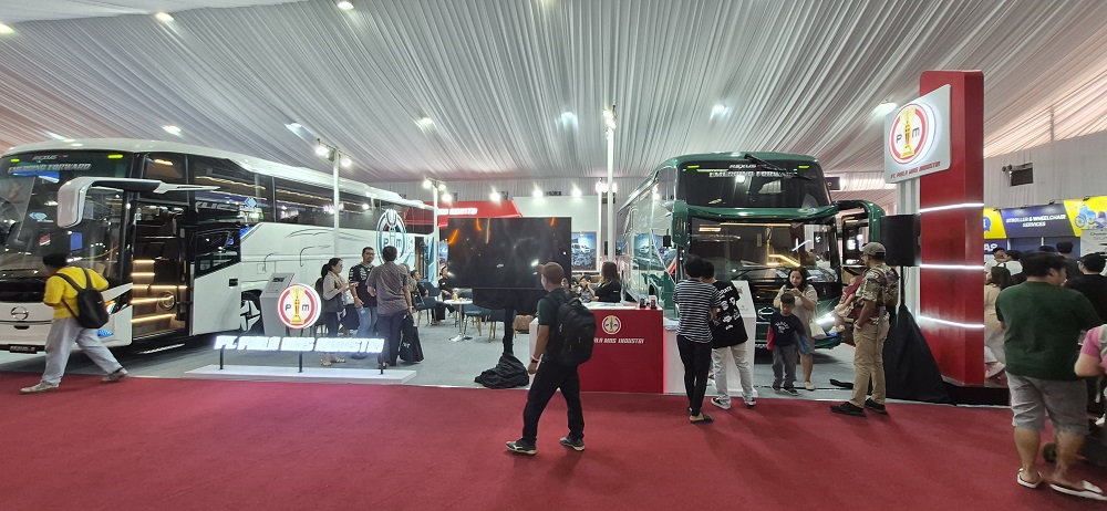 Tampil Perdana di GIIAS 2026, Karoseri Piala Mas Bawa Bus Kabin Mewah