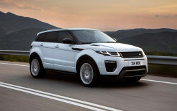 Land Rover Benamkan Mesin Baru Pada Model Discovery Sport dan Evoque