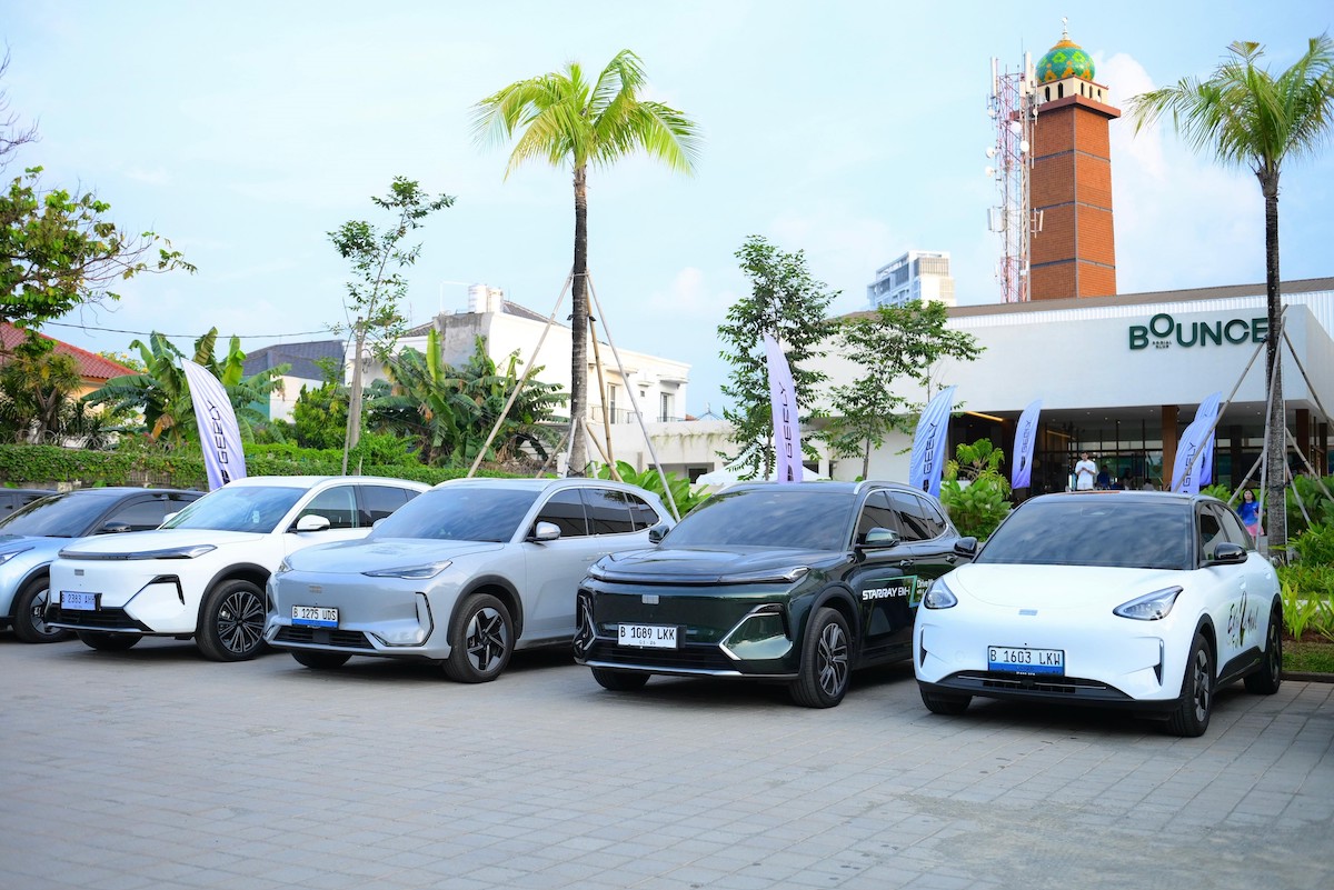 Geely Rayakan Hari Kartini, Siap Perluas Jaringan ke 80 Diler