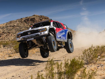 Honda Racing Corporation Pamer 8 Mobil Balap di SEMA 2025