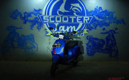 Mau Vespa Sprint S Tambah Hits? Nih Daftar Komplet Aksesorinya