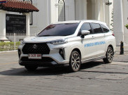 Persaingan Low MPV antara Toyota Veloz Hybrid dan Suzuki Ertiga Hybrid