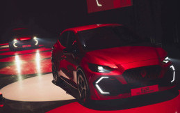 35 tahun Renault Clio, Ubahan Signifikan di Kelas Hatchback