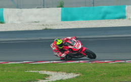 Irfan Adriansyah dan Awhin Sanjaya Berhasil Sabet Podium Pertama di ARRC Malaysia