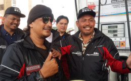 Gunakan Royal Enfield, Aktor Bucek Deep Ikut Turing Jelajah Energi Negeri