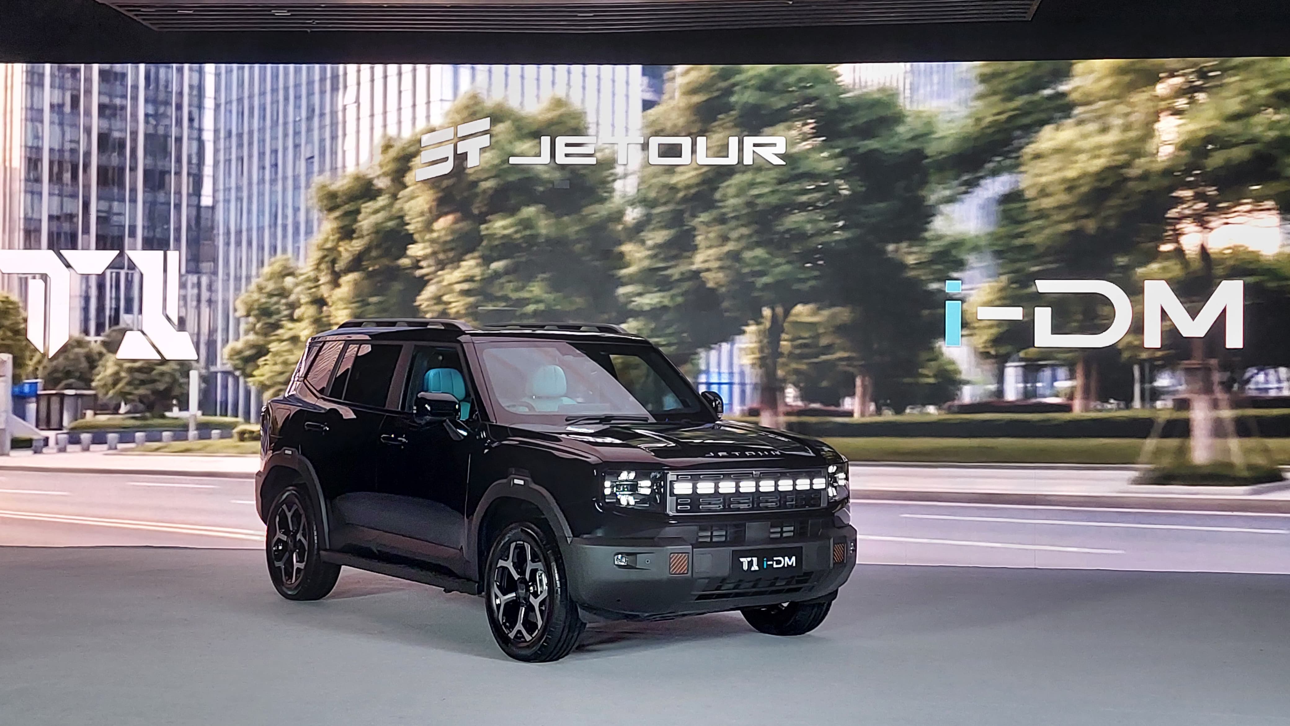 Jetour T1 Hadir di Indonesia, SUV Hybrid Futuristis dengan Teknologi i-DM