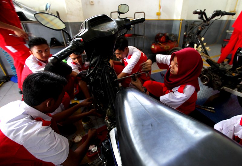 Cetak Enterpreneur Muda Bidang Otomotif Lewat Enduro Student Program