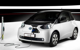 Toyota Bertekad Produksi Belasan Mobil Listrik di Tahun 2020