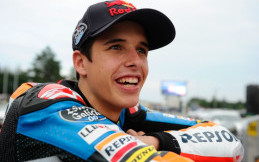 Adik Marquez Ogah Berada Satu Tim dengan Murid Rossi