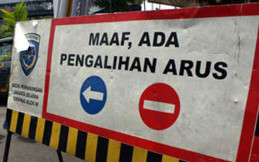 Ada Perbaikan, Jalan KH Noer Ali Arah Jakarta Dialihkan