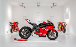 Ducati Panigale V4 SP2 30th Anniversario 916 Diluncurkan Terbatas, Hanya 500 Unit