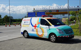 Ambulans Operasional Jalan Tol Gempol - Pasuruan Ikut Kampanyekan Penggunaan Masker