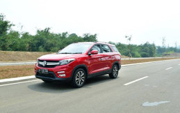 Beli DFSK Glory 560 Bisa Dapat Emas 