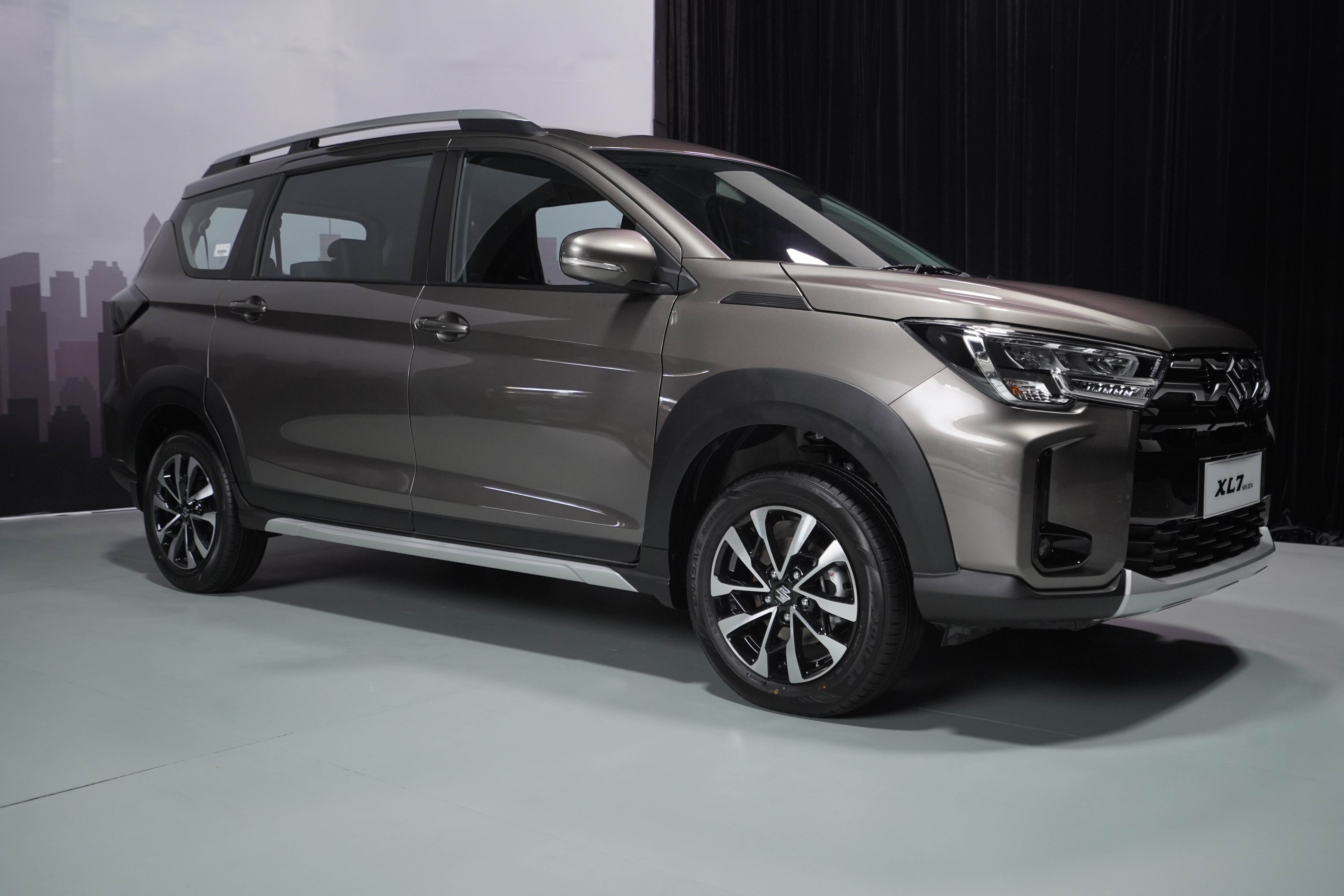 Suzuki XL7 new Zeta