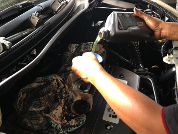 Perbedaan Oli Mesin API SP dengan API SN, Mana yang Lebih Cocok untuk Mobil Modern?