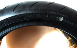 Pentingnya Jaga Kondisi Ban Kendaraan di Musim Hujan Agar Tak Celaka