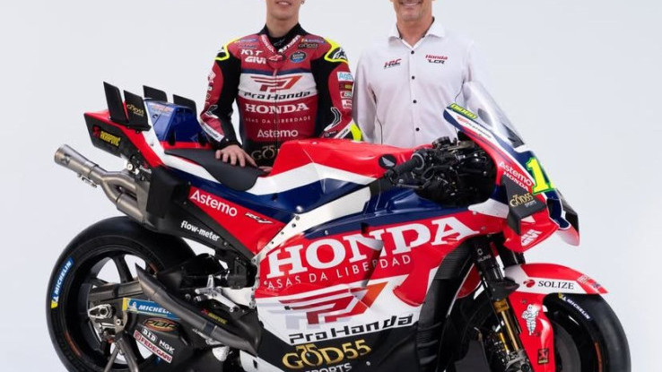 Perbedaan Livery Motor Diogo Moreira dan Johann Zarco di Tim LCR Honda