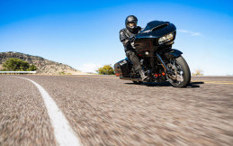 Harley-Davidson Custom Vehicle Operations Kini ada Rockford Fosgate