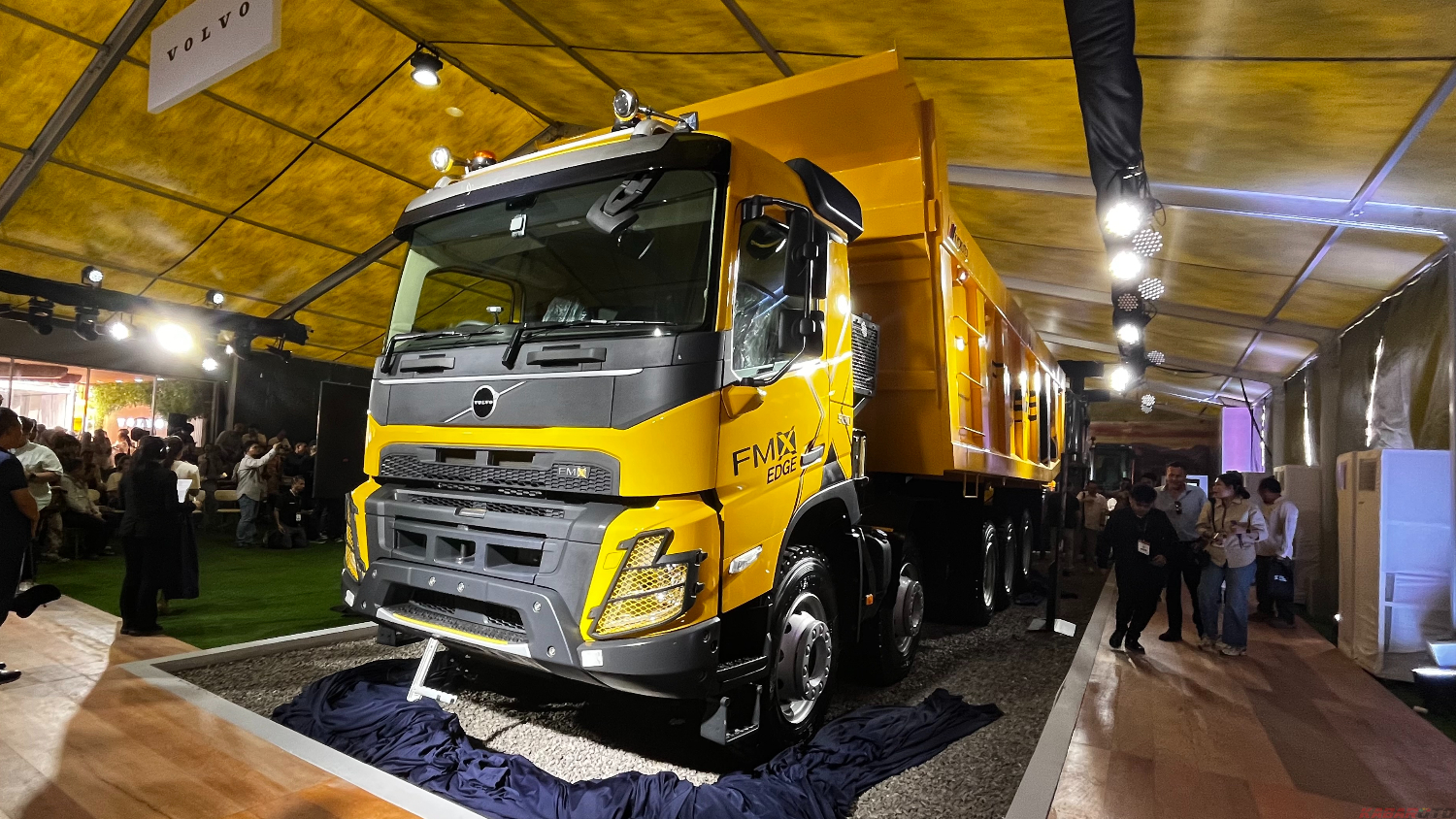 Truk Volvo FMX Edge Resmi Mengaspal di Mining Expo 2026, Intip Spesifikasinya