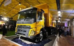 Truk Volvo FMX Edge Resmi Mengaspal di Mining Expo 2026, Intip Spesifikasinya