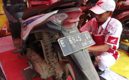 Honda Berikan Servis dan Oli Gratis untuk Korban Banjir Indramayu