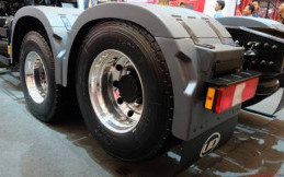 Bridgestone Stop Jual Ban Truk dan Bus di Tiongkok