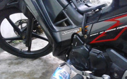 Bensin Sering Menetes Saat Motor Parkir Miring, Ini Penyebabnya