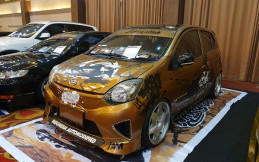 Puluhan Mobil Daihatsu Modifikasi Tampil di Kota Medan