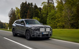BMW XM, SUV Bertenaga Besar Siap Meluncur Tahun Depan