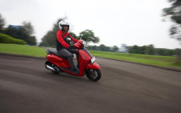 Test Ride Yamaha Grand Filano: Skutik Klasik, Irit dan Praktis