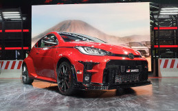 Toyota GR Yaris Transmisi Otomatis Debut di Januari 2024