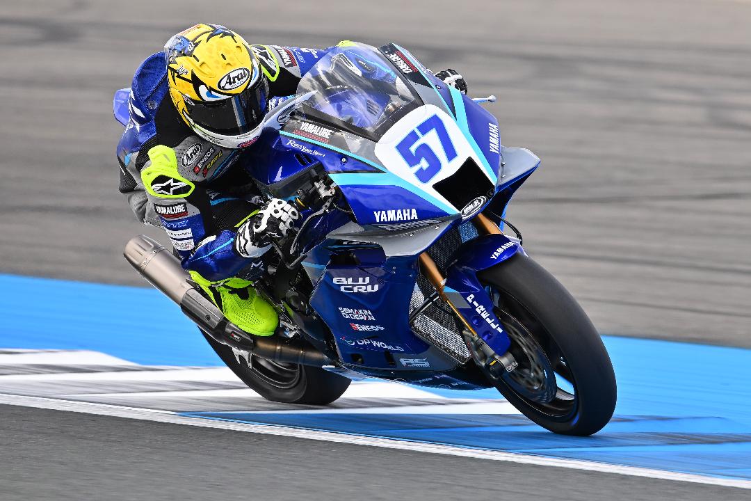 Cedera Tangan Hambat Karir Aldi Satya di Balap World Supersport