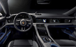 Porsche Lakukan Peningkatan Sistem Infotaiment Menjadi PCM 6.0