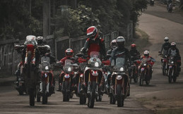 Komunitas Honda CRF 250 Rally Gelar Adventure Sekaligus Donasi ke Bogor