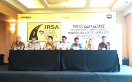 Adira Insurance Berikan Indonesia Road Safety Award (IRSA) Kepada Kabupaten dan Kota 