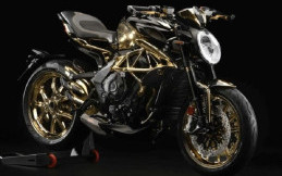MV Agusta Dragster 800 RC Shining Gold Dilapis Emas Hanya Satu di Dunia