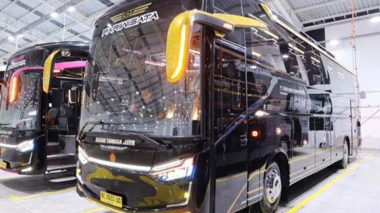 PO Agam Tungga Jaya Rilis Dua Bus Baru Model Single Glass