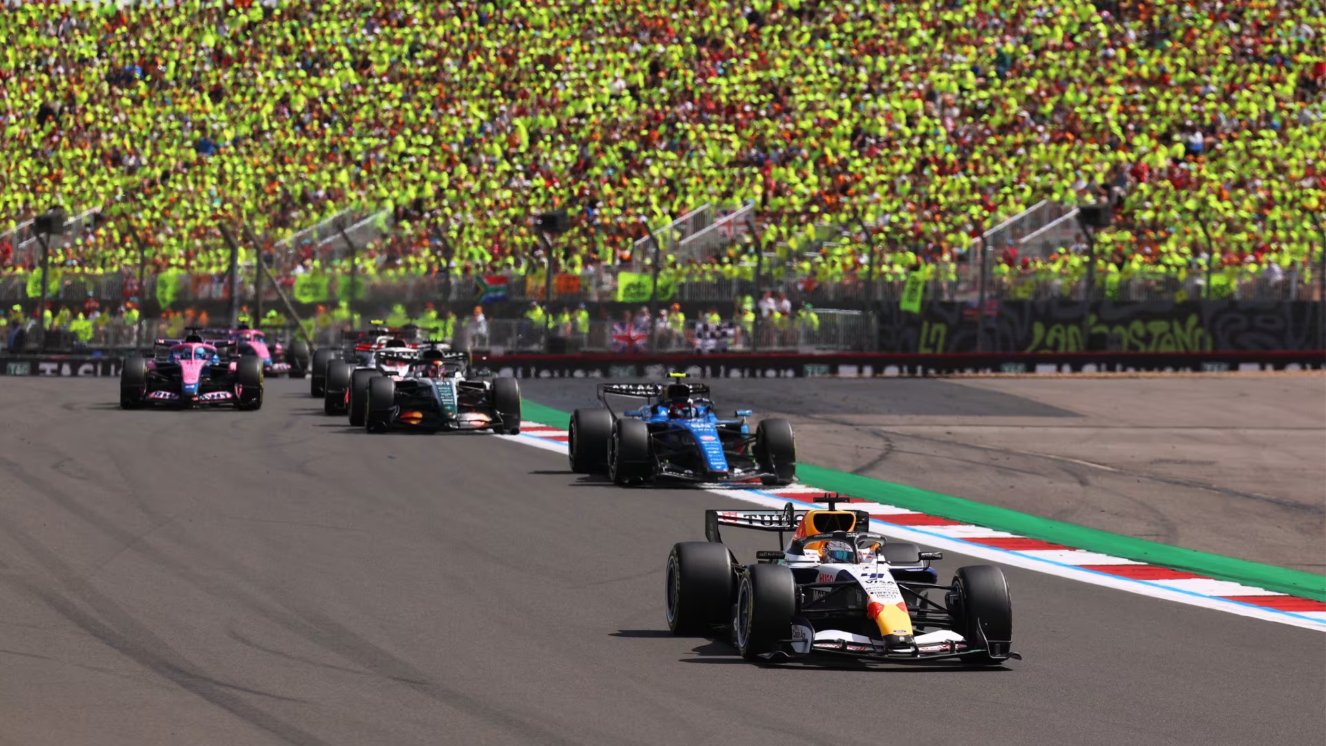 Charles Leclerc Menang F1 Inggris Kalahkan George Russell dan Lewis Hamilton