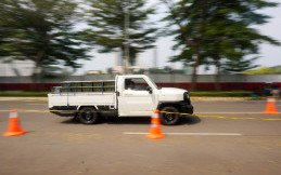 First Drive, Jajal Singkat Toyota Hilux Rangga Mobil Niaga Rasa Penumpang